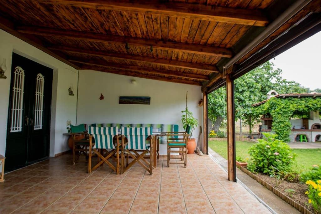 Agrampeli Villa Ierissós Buitenkant foto