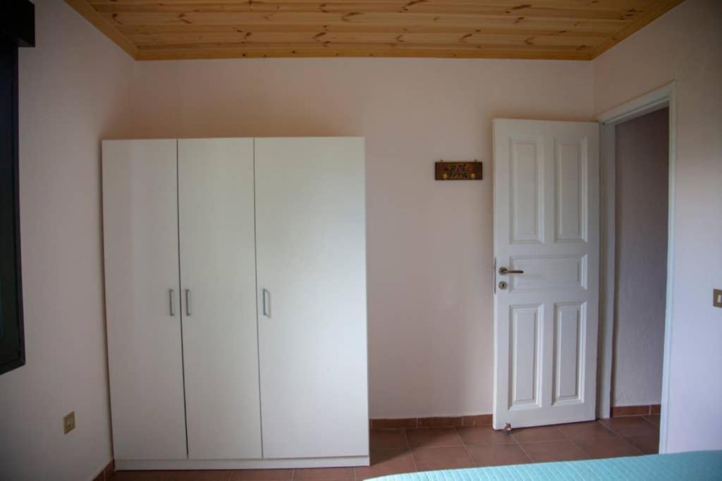 Agrampeli Villa Ierissós Buitenkant foto